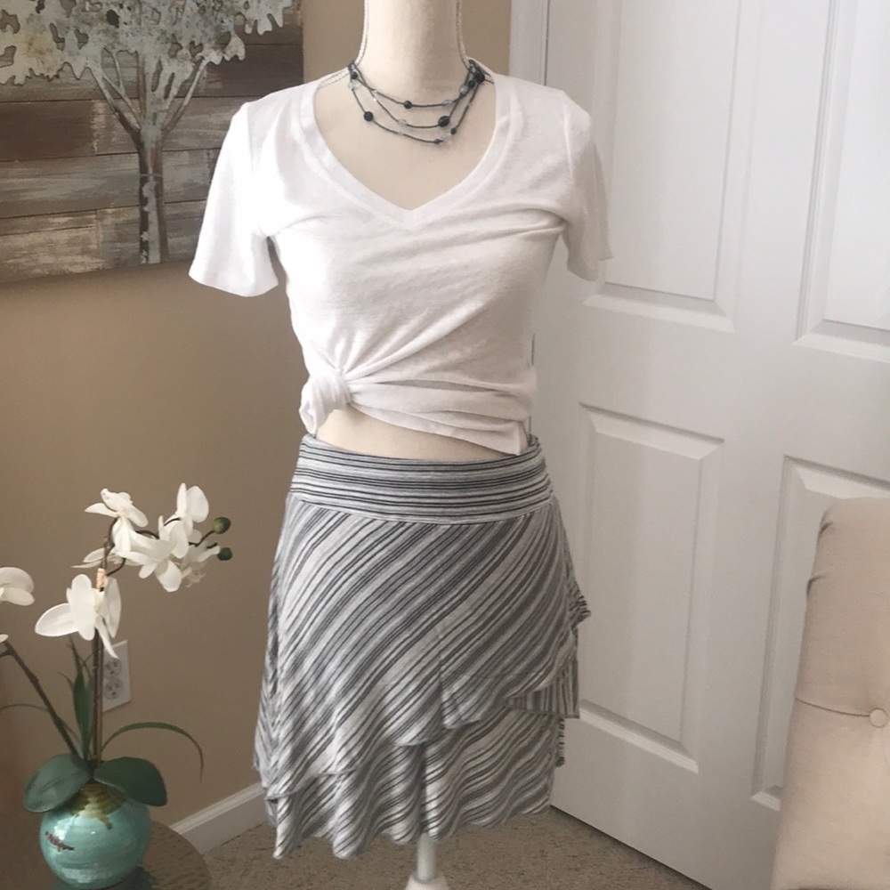 Flirty ATHLETA skirt